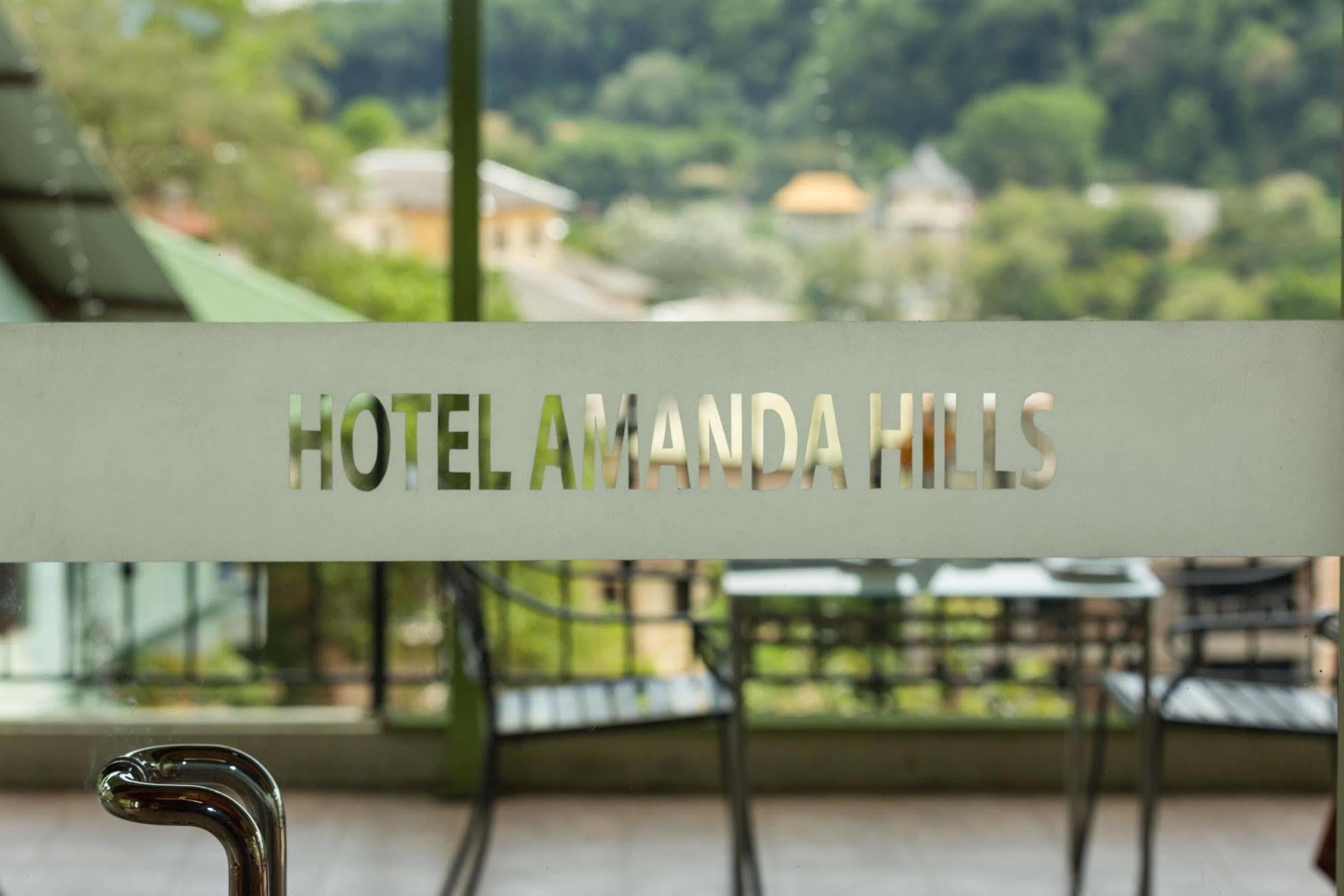 Hotel Amanda Hills Kandy Exteriér fotografie